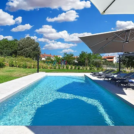 Tamara 2044 * Πούλα