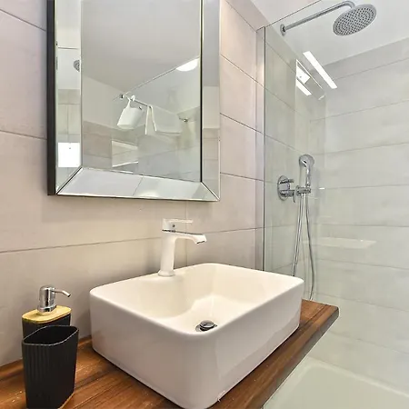 Βίλα Tamara 2044 Πούλα